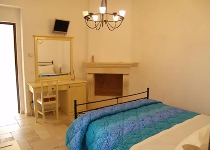 Pignata לינה וארוחת בוקר Savelletri